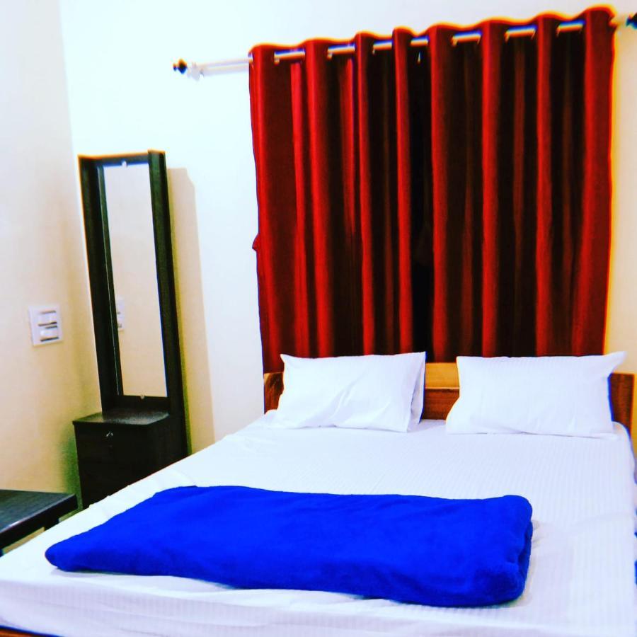Mungaru Homestay, Talaguppa Sagar  Buitenkant foto