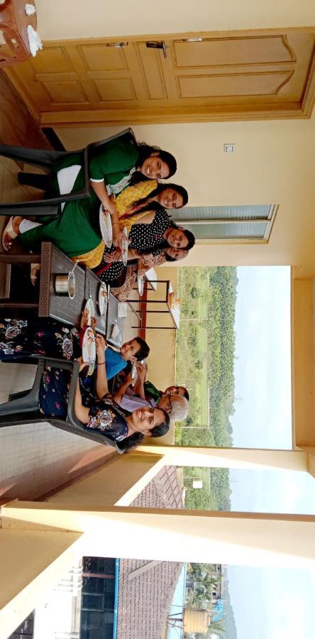 Mungaru Homestay, Talaguppa Sagar  Buitenkant foto