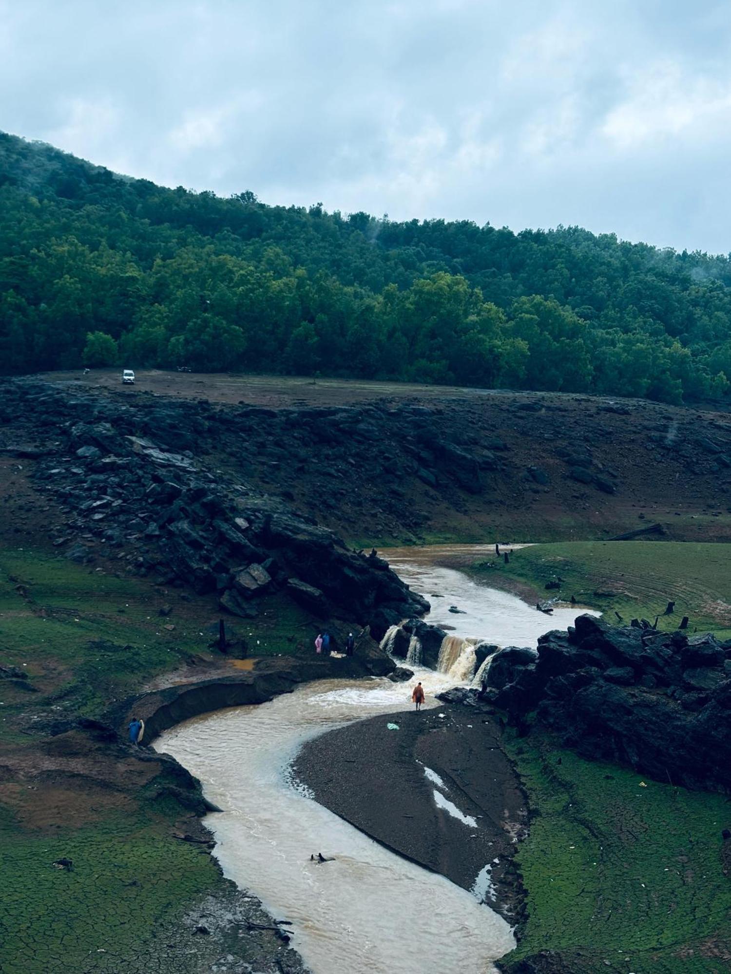 Mungaru Homestay, Talaguppa Sagar  Buitenkant foto