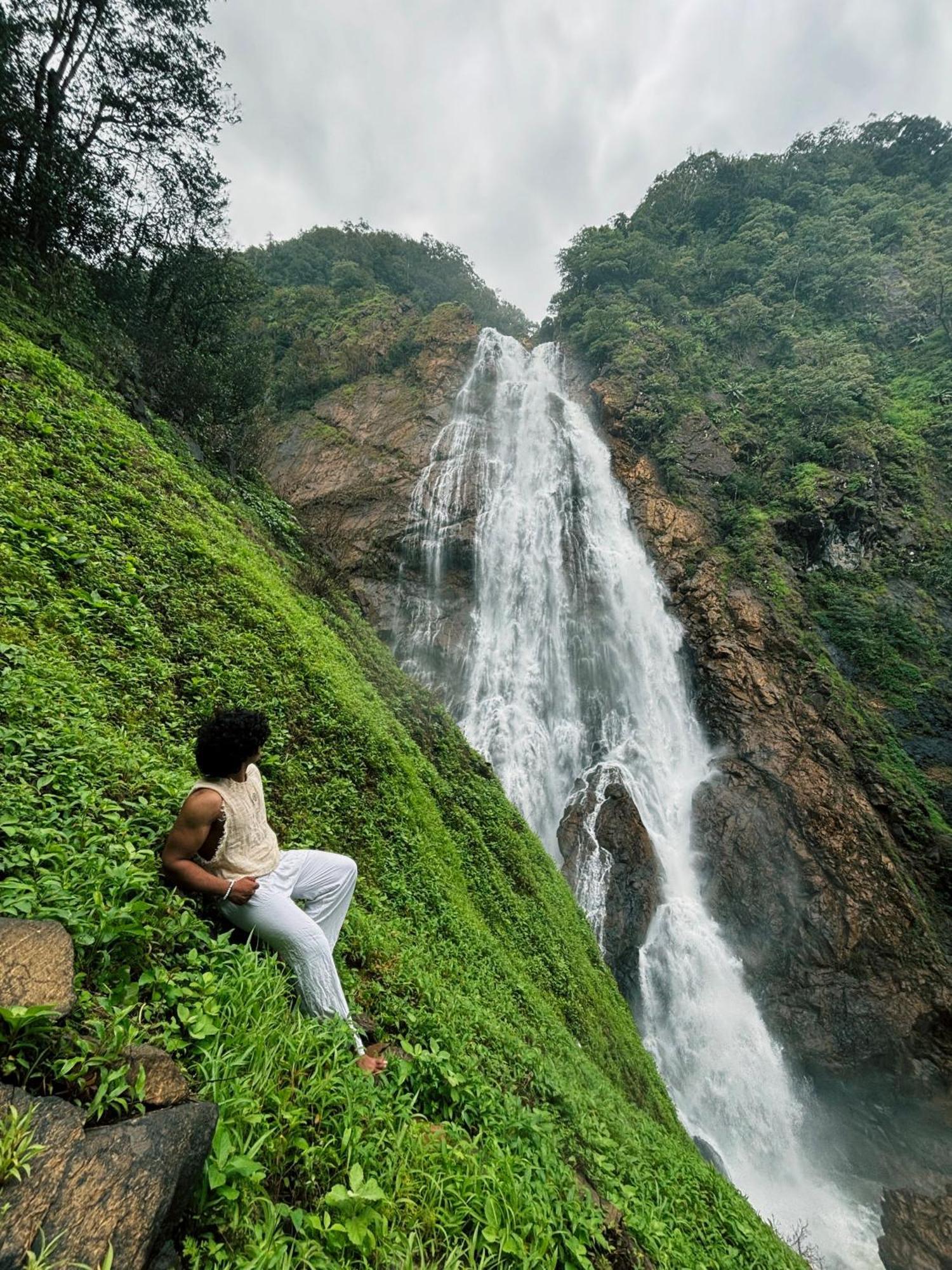 Mungaru Homestay, Talaguppa Sagar  Buitenkant foto